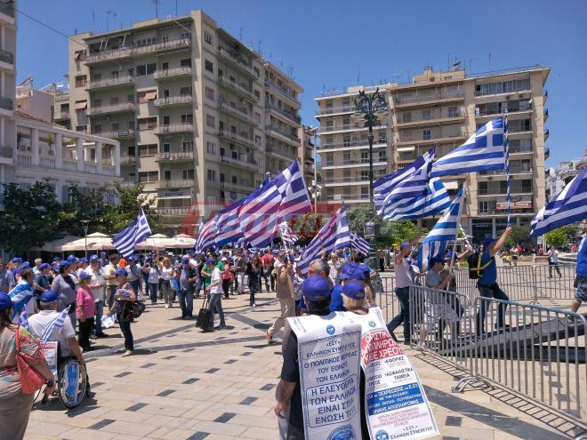 Μπλόκο στο κέντρο της πόλης από τους οπαδούς του Σώρρα - Πορεία αυτοκινήτων με Ελληνικές Σημαίες από το πρωί [photos] - Φωτογραφία 6