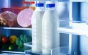 Κίνδυνος: Βάζετε το γάλα στην πόρτα του ψυγείου; Σταματήστε αμέσως - Δείτε γιατί