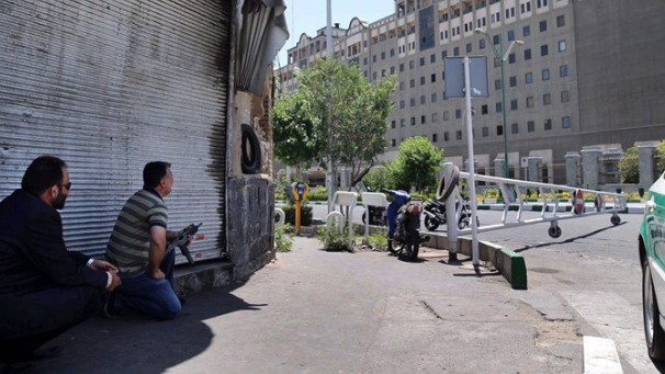 Σκοτώθηκε ο εγκέφαλος των επιθέσεων στην Τεχεράνη - Φωτογραφία 1