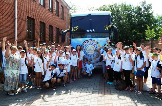 Η πρώτη μεγάλη ομάδα παιδιών από την Ουκρανία έφτασε στην Ελλάδα [photos] - Φωτογραφία 3