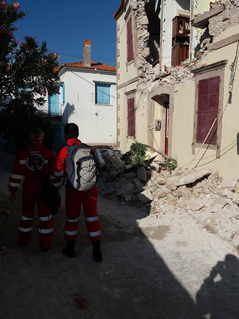 ΕΟΔ Λέσβου: Παροχή βοήθειας μετά τον σεισμό μεγέθους 6.1 Ρίχτερ [photo] - Φωτογραφία 5