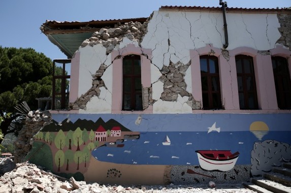 Βρίσα: Ο Θεός Διόνυσος, ο Τρωικός Πόλεμος και όσα έσβησε ο σεισμός σε μερικά δευτερόλεπτα [photos] - Φωτογραφία 4