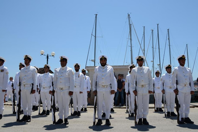 Ο ΥΕΘΑ Πάνος Καμμένος στα εγκαίνια 12 οικιών για στελέχη του Πολεμικού Ναυτικού στη Λέρο - Φωτογραφία 4