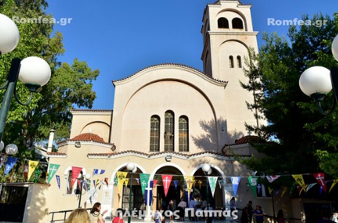 Κλήρος και λαός υποδέχθηκαν την Αγία Αικατερίνη στο Περιστέρι [photos] - Φωτογραφία 3