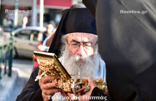 Κλήρος και λαός υποδέχθηκαν την Αγία Αικατερίνη στο Περιστέρι [photos] - Φωτογραφία 7