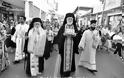 Κλήρος και λαός υποδέχθηκαν την Αγία Αικατερίνη στο Περιστέρι [photos] - Φωτογραφία 11