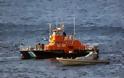 Φορτηγό πλοίο οδηγείται στο λιμάνι Ηρακλείου - Φέρεται να μεταφέρει λαθραία τσιγάρα