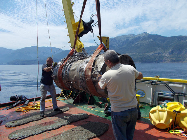 Βίντεο από την Ανέλκυση Συγκροτημάτων του Mirage 2000 - Φωτογραφία 3