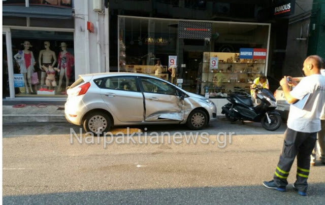 Ναύπακτος: Αυτοκίνητο καρφώθηκε πάνω σε δύο καταστήματα - Εικόνες καταστροφής [photos - video] - Φωτογραφία 2