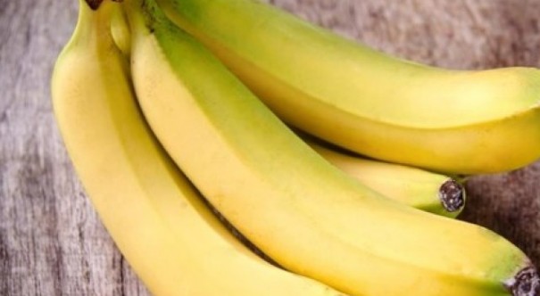 Μπανάνες: 9 λόγοι για να μην πετάξετε τις φλούδες - Φωτογραφία 1