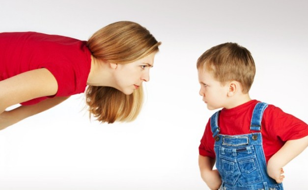 Τι να αποφεύγετε όταν το παιδί είναι θυμωμένο - Φωτογραφία 1