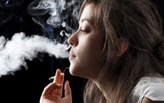 Ένας στους δέκα έφηβους στον κόσμο είναι καπνιστής - Φωτογραφία 1