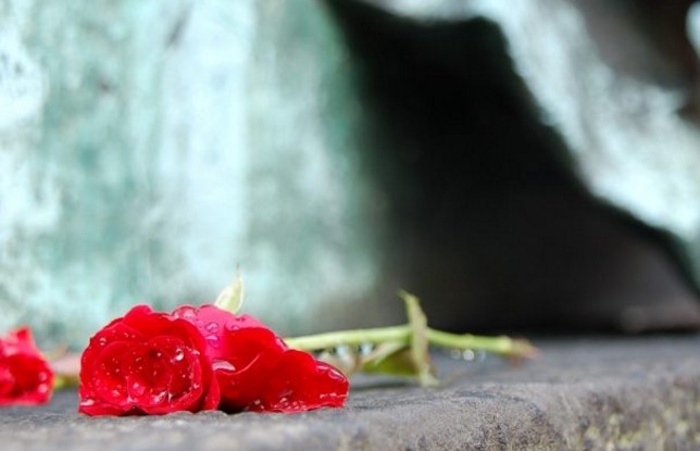 Νέο σοκ στα Τρίκαλα - Πέθανε ο 39χρονος καθηγητής Β. Καραϊσκος - Φωτογραφία 1