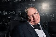 Stephen Hawking: αρχίστε την κατασκευή βάσεων σε Σελήνη και Άρη