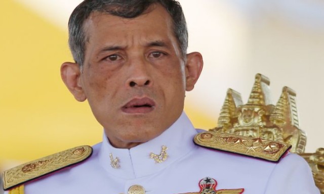 Υπό έρευνα 14χρονος, πυροβόλησε με πλαστικές σφαίρες εναντίον του βασιλιά της Ταϊλάνδης - Φωτογραφία 1