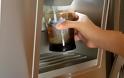 Προσοχή: Κίνδυνος από τα παγάκια που φτιάχνει το ψυγείο – Τι πρέπει να ξέρετε...