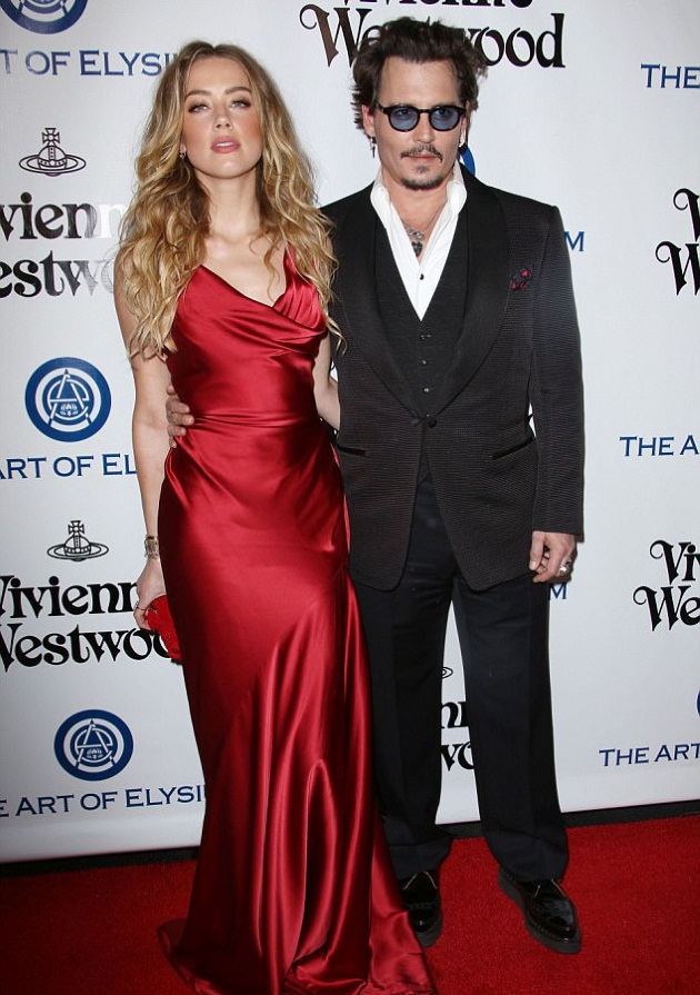 Johnny Depp: Συνεχίζονται οι βαριές κατηγορίες για κακοποίηση της πρώην γυναίκας του - Φωτογραφία 2