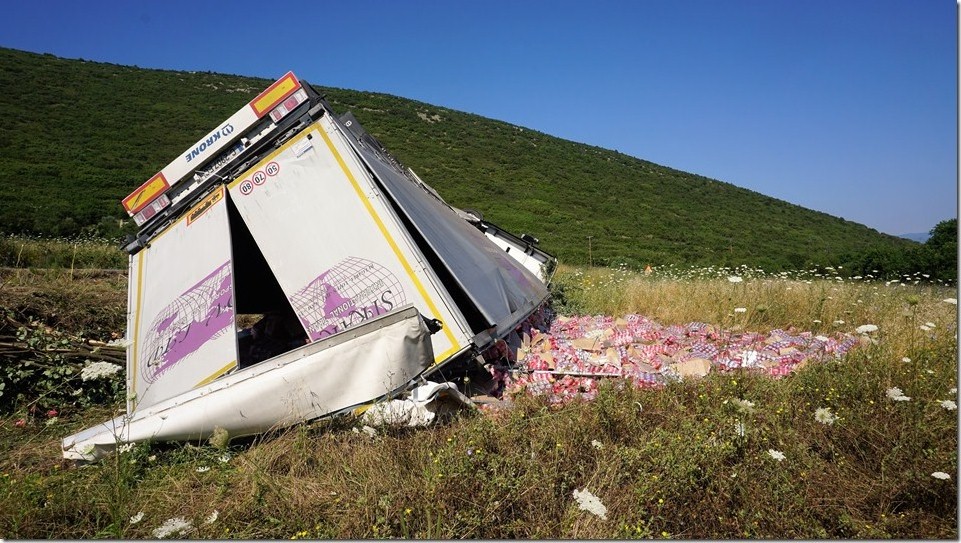 Φθιώτιδα: Ρώσικη ρουλέτα με τις νταλίκες - Ποιος θα εφαρμόσει το νόμο; [photos] - Φωτογραφία 4