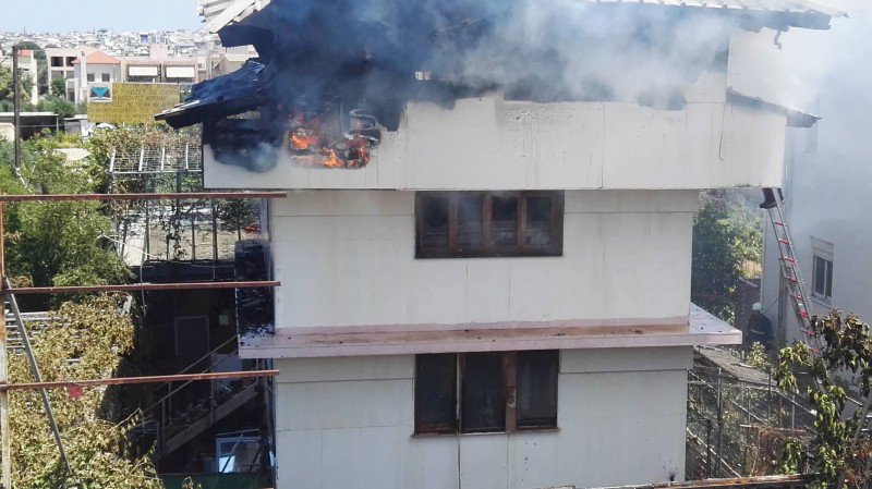 Κάηκε σχεδόν ολοσχερώς σπίτι στα Χανιά [photo] - Φωτογραφία 12