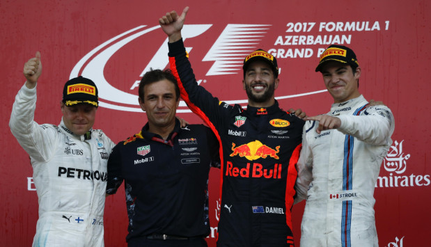 Formula 1: Απίστευτος αγώνας! Νικητής ο Ρικιάρντο-VIDEO - Φωτογραφία 1