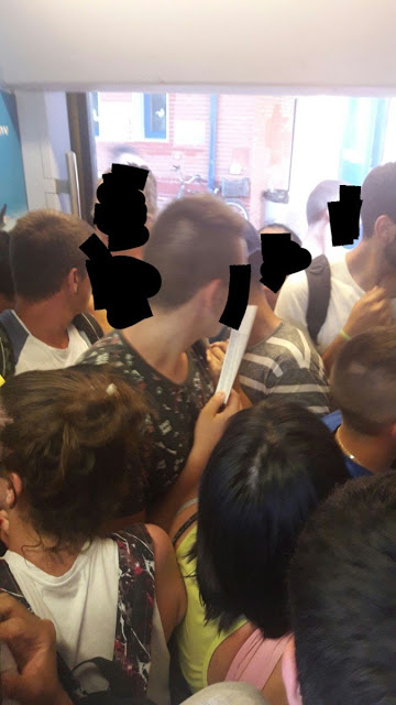 ''Λιποθύμησε και τον κρατούσαμε στα χέρια - Θλίβομαι και αγανακτώ '': Εξοργίζει η μαρτυρία για το τραίνο από Θεσσαλονίκη... [photos] - Φωτογραφία 2