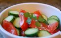 Το Απόλυτο Σοκ: Ποτέ ξανά ντομάτα μαζί με αγγούρι στη σαλάτα - Δείτε γιατί...