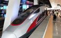 Το νέο τρένο υψηλής ταχύτητας έκανε ντεμπούτο στη γραμμή Πεκίνου - Σανγκάη