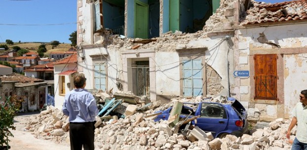 Επικίνδυνα και ετοιμόρροπα κρίθηκαν 221 κτίσματα στη Βρίσα - Φωτογραφία 1