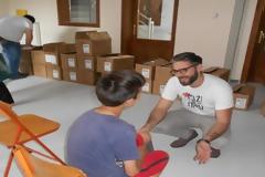 Προσφέροντας παπούτσια και χαμόγελα σε 30.000 φτωχά παιδιά [photos]