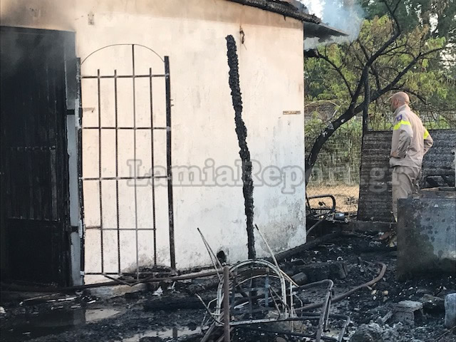 Φθιώτιδα: Έκαψαν το σπίτι του μακελάρη που αποφυλακίστηκε [photos] - Φωτογραφία 6