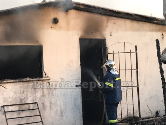 Φθιώτιδα: Έκαψαν το σπίτι του μακελάρη που αποφυλακίστηκε [photos] - Φωτογραφία 7