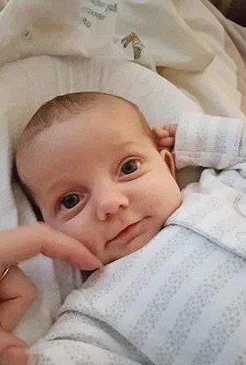 Παγκόσμιο Σοκ: Γιατροί και δικαστές αποφάσισαν ευθανασία σε μωρό ενάντια στη θέληση των γονιών του γιατί... - Φωτογραφία 8