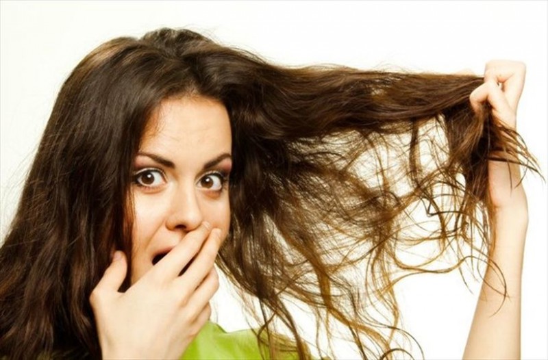 5 λόγοι γιατί τα μαλλιά σου λαδώνουν αμέσως! - Φωτογραφία 1