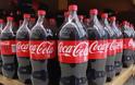 Σάλος με Coca-Cola: Προσοχή - Είναι δηλητηριώδη και δημιουργεί καρκίνο αν καταναλωθεί με… 
