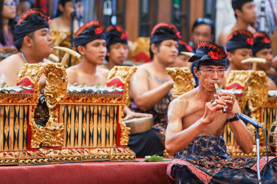 Μία από τις αρχαιότερες παραδόσεις της Ινδονησίας κάνει στάση στο Αιγαίο και στο Φεστιβάλ Κινηματογράφου Σύρου - Φωτογραφία 2