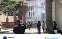 Το απόλυτο Χάος! Υποστηρικτές του Μαδούρο μπούκαραν με ρόπαλα στο Κοινοβούλιο - Τραυματίες βουλευτές [photos] - Φωτογραφία 5