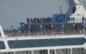 6 Έλληνες (4 άνδρες, 2 γυναίκες) ταξιδεύουν στο καράβι της... αγάπης