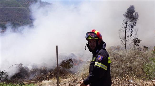Αίγιο:«Εμπρησμός» η φωτιά στο ΣΜΑ με 1.000 μπάλες στάχτη - Φωτογραφία 1