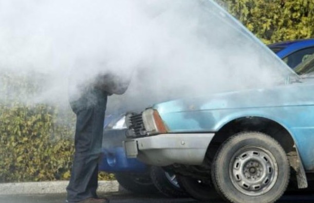 Τι πρέπει να προσέξουμε με τον καύσωνα για να μην ανάψει το αμάξι - Φωτογραφία 1