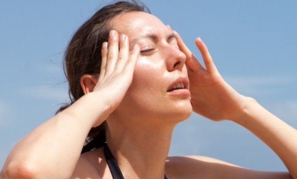 Γιατί με την ζέστη έχετε πιο συχνούς πονοκεφάλους – Τι συμβαίνει στο σώμα - Φωτογραφία 1