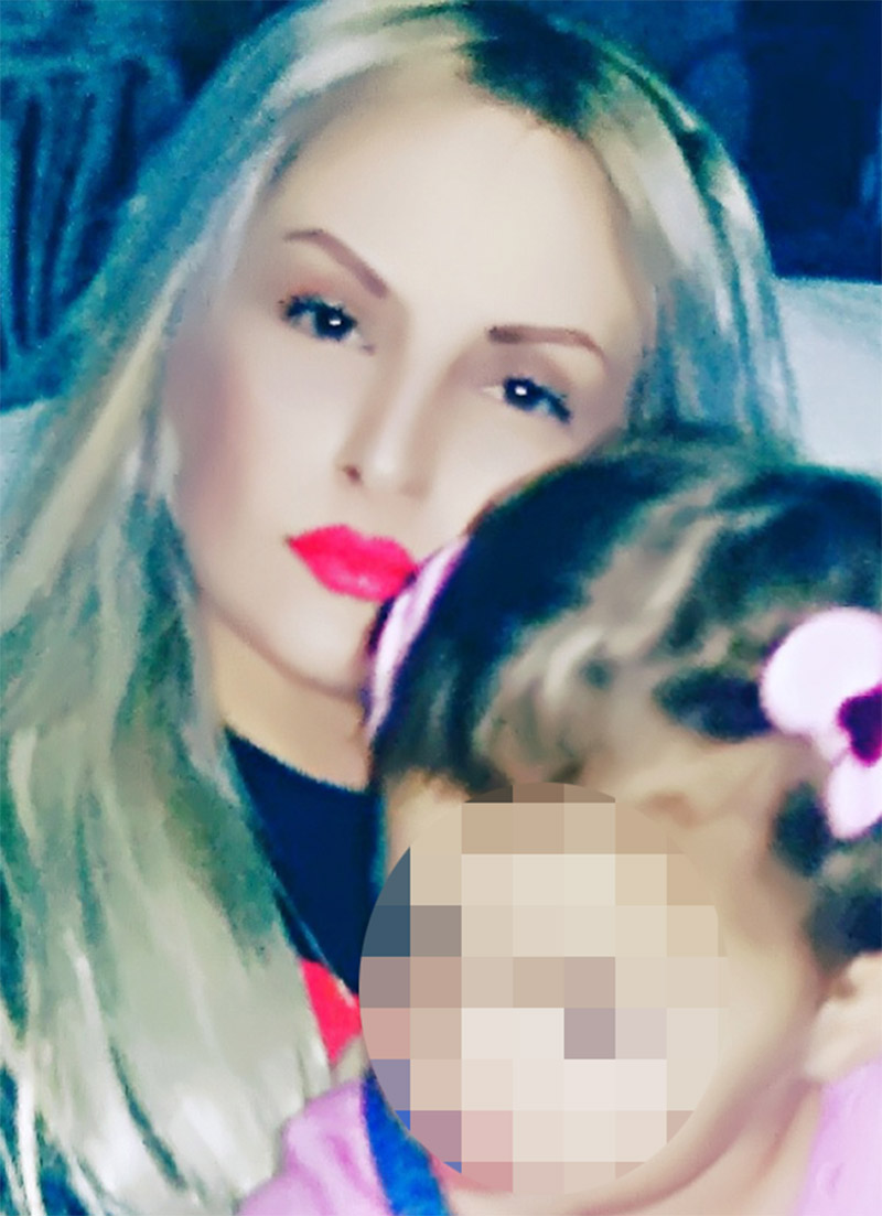 Πρέβεζα: Πέθανε η 27χρονη που είχε χτυπηθεί με σκεπάρνι από τον σύζυγό της - Φωτογραφία 4