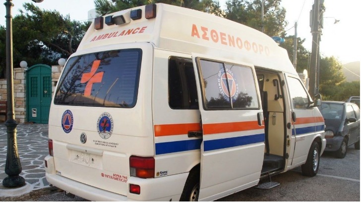Δωρεά ασθενοφόρου οχήματος από την Interamerican στην Ελληνική Ομάδα Διάσωσης, στην Πάρο - Φωτογραφία 1