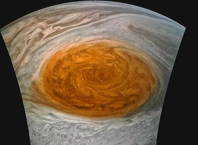 Το Juno φωτογραφίζει την ερυθρά κηλίδα του Δία - Φωτογραφία 1
