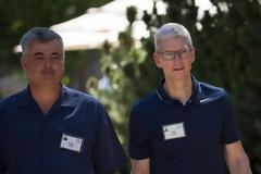 Ο CEO της Apple Tim Cook επισκέφτηκε την Sun Valley