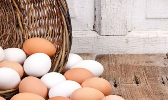Λύθηκε το μυστήριο: Να σε τι διαφέρουν, τελικά, τα λευκά από τα καφέ αυγά - Φωτογραφία 1