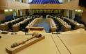 Κύπρος: Ψηφίστηκαν νομοθετήματα για το ασυμβίβαστο