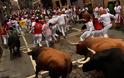 Pamplona bull run-Κραυγές και αίμα στην ταυροδρομία του τρόμου - Φωτογραφία 8