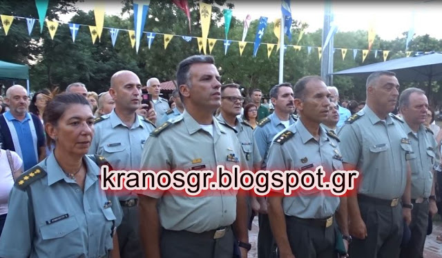 ΒΙΝΤΕΟ - Στρατός, κλήρος και λαός ψάλουν τον εθνικό ύμνο - Φωτογραφία 1