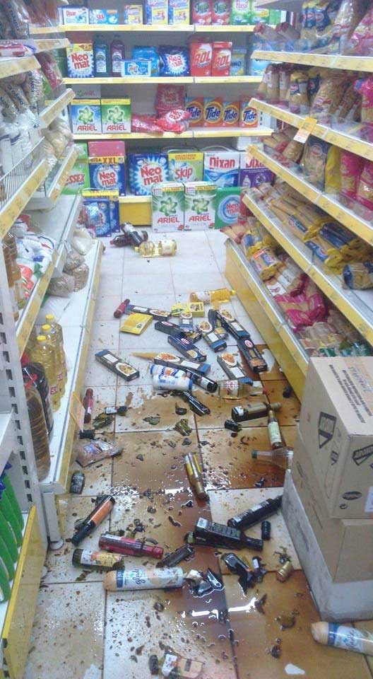 Ζημιές σε σούπερ μάρκετ από τον σεισμό των 5,3 Ρίχτερ στην Κρήτη - Φωτογραφία 2