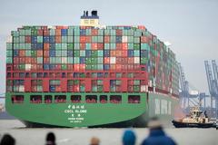 Το τέρας CSCL Globe των 19.100 container (φωτό, βίντεο)
